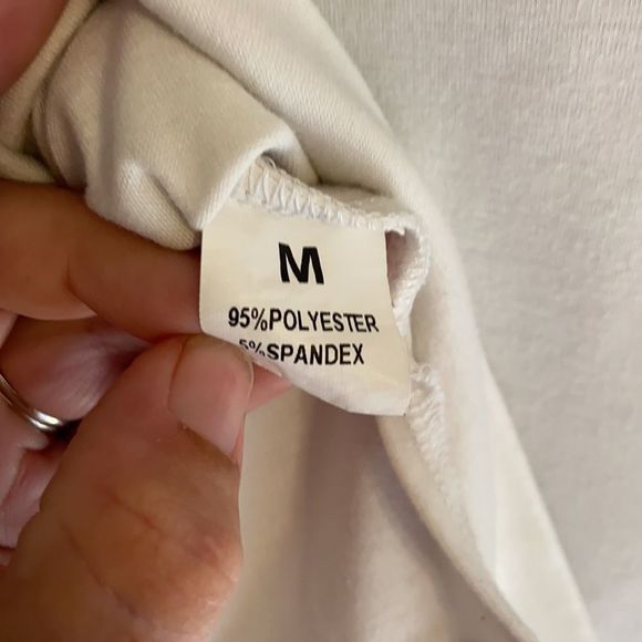 Black & White Sleeveless Round Neck Tank Top - Picture 6 of 6